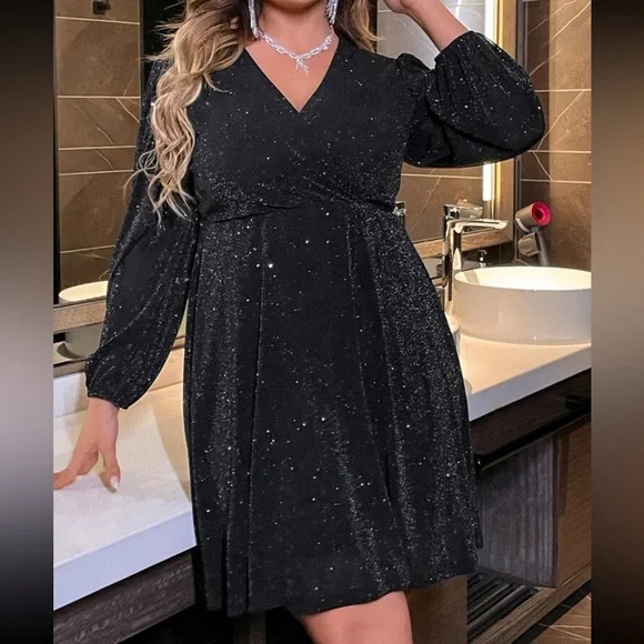 Luxe Plus Size Lantern Sleeve Glitter Party Dress | Color: Black | Size: 12 | Karaandk_Plus's Closet Luxe Plus Size Lantern Sleeve Glitter Party Dress | Color: Black | Size: 12 | Karaandk_Plus's Closet